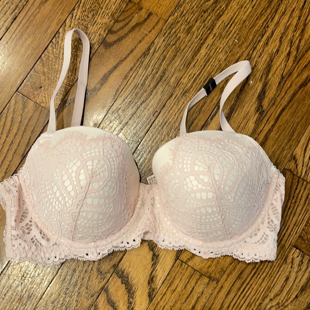 VS Lacey Bra